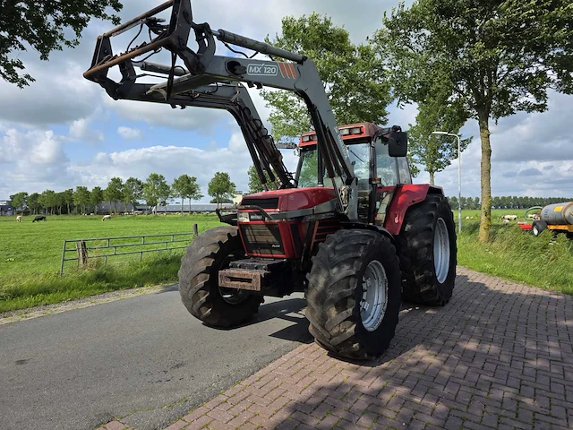 1995 case ih maxxum 5150 plus - vierwielaangedreven landbouwtractor - afbeelding 4 van  41