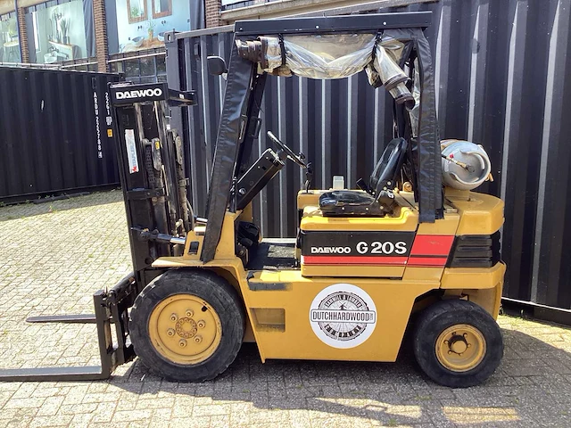 1995 daewoo 320s vorkheftruck - afbeelding 11 van  17