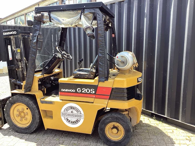 1995 daewoo 320s vorkheftruck - afbeelding 12 van  17