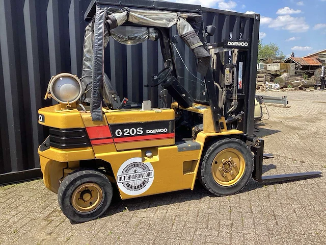 1995 daewoo 320s vorkheftruck - afbeelding 13 van  17