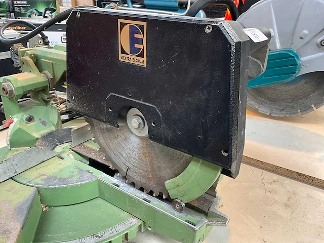 1995 elektra beckum kgs 300 afkortcirkelzaagmachine - afbeelding 3 van  6