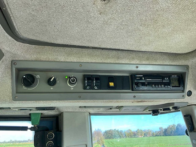 1995 fendt favorit 512c turboshift vierwielaangedreven landbouwtractor met voorlader - afbeelding 30 van  47