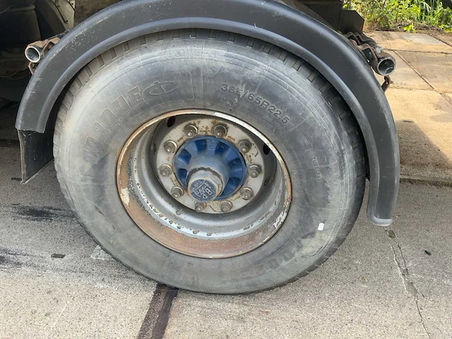 1995 floor flo-17-30h oplegger met hiab kraan - afbeelding 13 van  37