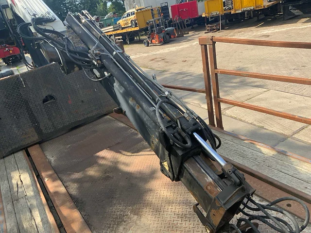 1995 floor flo-17-30h oplegger met hiab kraan - afbeelding 22 van  37