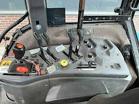 1995 ford 8670 new holland vierwielaangedreven landbouwtractor - afbeelding 18 van  38