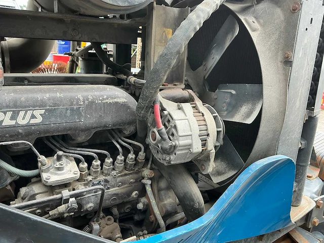1995 ford 8670 new holland vierwielaangedreven landbouwtractor - afbeelding 30 van  38