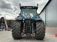 1995 ford 8670 new holland vierwielaangedreven landbouwtractor - afbeelding 33 van  38
