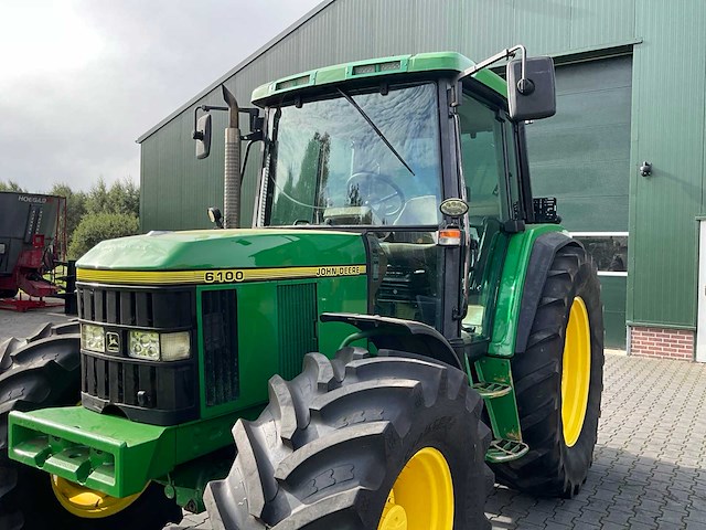 1995 john deere 6100 vierwielaangedreven landbouwtractor - afbeelding 2 van  38