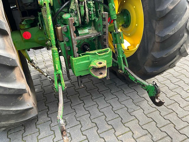 1995 john deere 6100 vierwielaangedreven landbouwtractor - afbeelding 8 van  38