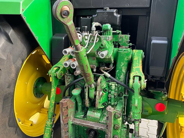 1995 john deere 6100 vierwielaangedreven landbouwtractor - afbeelding 10 van  38