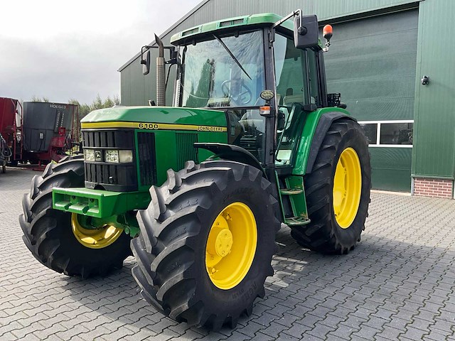 1995 john deere 6100 vierwielaangedreven landbouwtractor - afbeelding 1 van  38