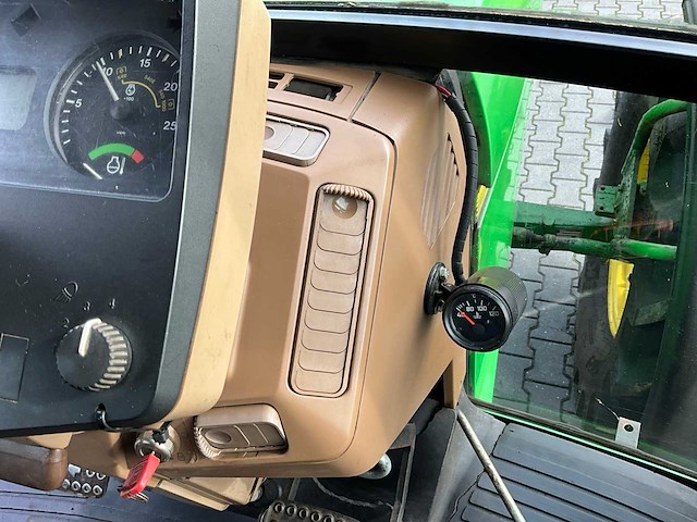 1995 john deere 6100 vierwielaangedreven landbouwtractor - afbeelding 29 van  38