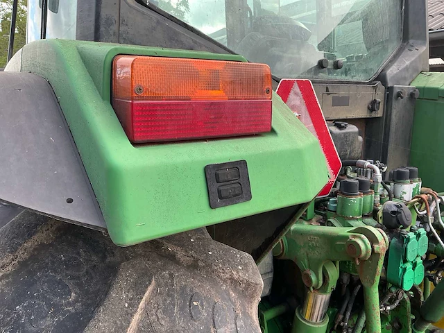 1995 john deere 6300 vierwielaangedreven landbouwtractor - afbeelding 9 van  41