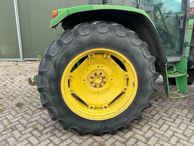 1995 john deere 6300 vierwielaangedreven landbouwtractor - afbeelding 15 van  41