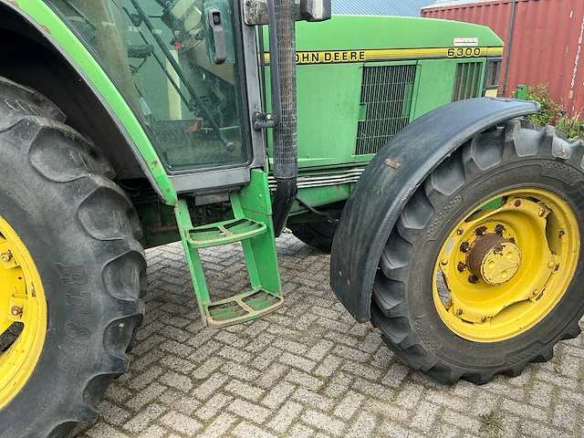 1995 john deere 6300 vierwielaangedreven landbouwtractor - afbeelding 16 van  41