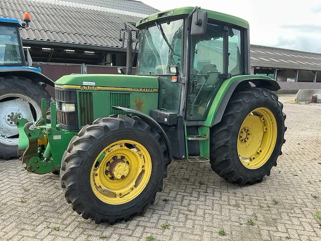 1995 john deere 6300 vierwielaangedreven landbouwtractor - afbeelding 12 van  41