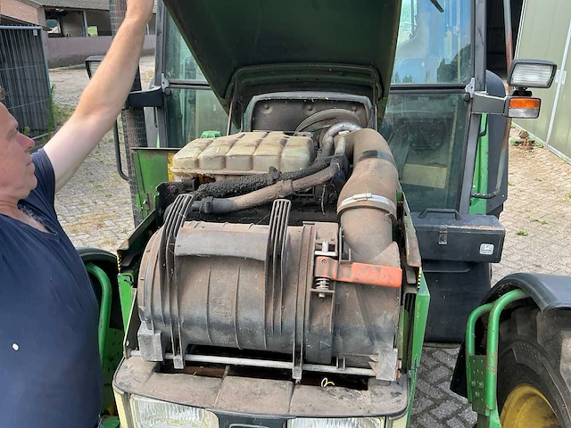 1995 john deere 6300 vierwielaangedreven landbouwtractor - afbeelding 28 van  41