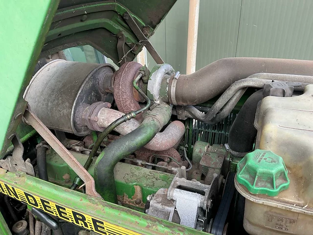 1995 john deere 6300 vierwielaangedreven landbouwtractor - afbeelding 32 van  41