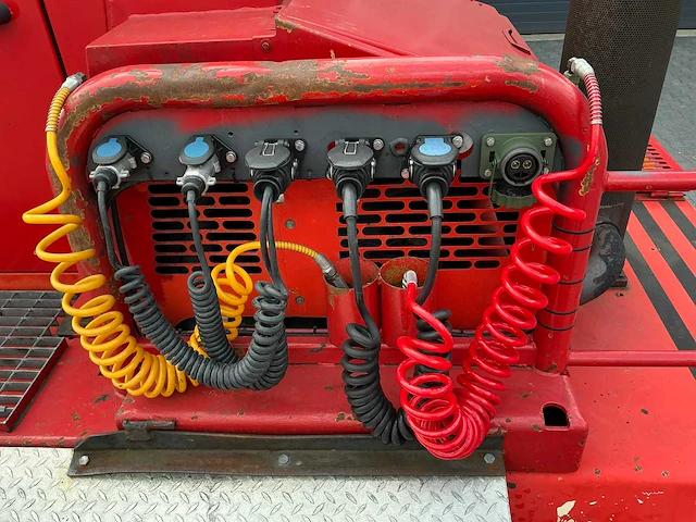 1995 kalmar tb 3042 industriële trekker - afbeelding 10 van  48