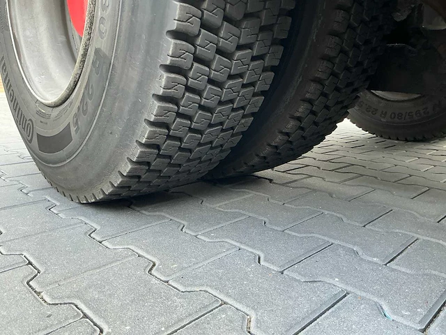 1995 kalmar tb 3042 industriële trekker - afbeelding 16 van  48
