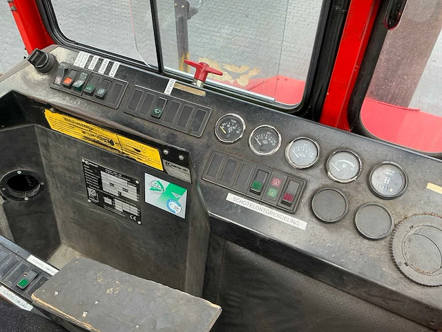 1995 kalmar tb 3042 industriële trekker - afbeelding 29 van  48
