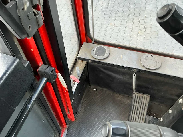 1995 kalmar tb 3042 industriële trekker - afbeelding 37 van  48