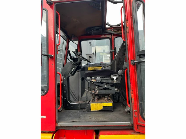 1995 kalmar tb 3042 industriële trekker - afbeelding 38 van  48