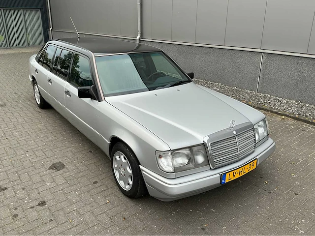 1995 mercedes-benz e200d limousine - afbeelding 4 van  34