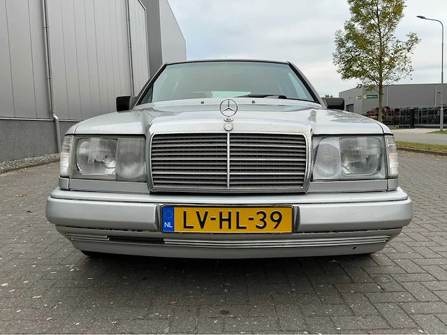 1995 mercedes-benz e200d limousine - afbeelding 8 van  34