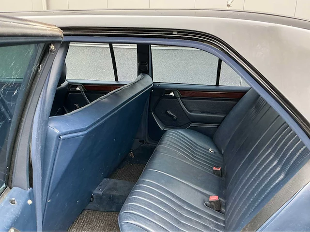 1995 mercedes-benz e200d limousine - afbeelding 15 van  34