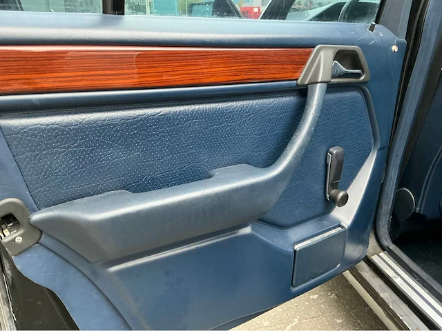 1995 mercedes-benz e200d limousine - afbeelding 16 van  34