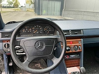 1995 mercedes-benz e200d limousine - afbeelding 17 van  34