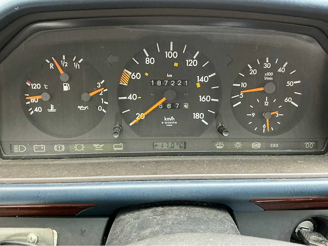 1995 mercedes-benz e200d limousine - afbeelding 20 van  34