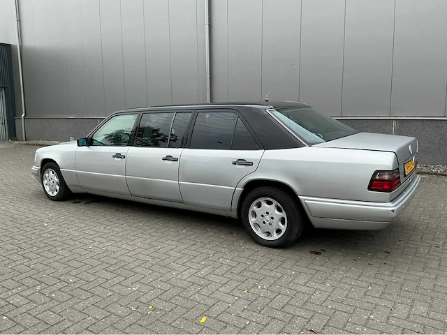 1995 mercedes-benz e200d limousine - afbeelding 30 van  34