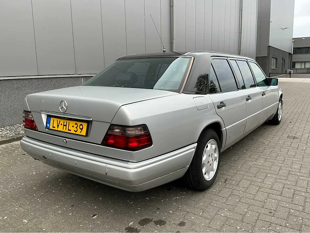 1995 mercedes-benz e200d limousine - afbeelding 34 van  34