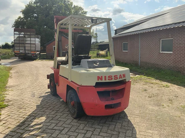 1995 nissan yh03a35t vorkheftruck - afbeelding 20 van  24