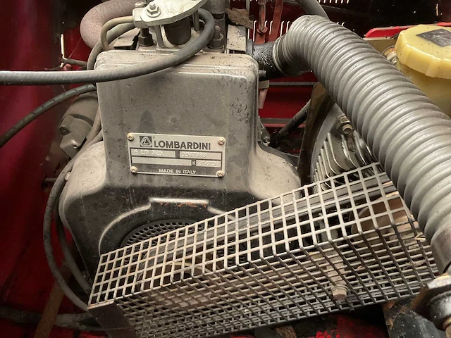 1995 rcm r850 zelfrijdende veegmachine - afbeelding 2 van  13