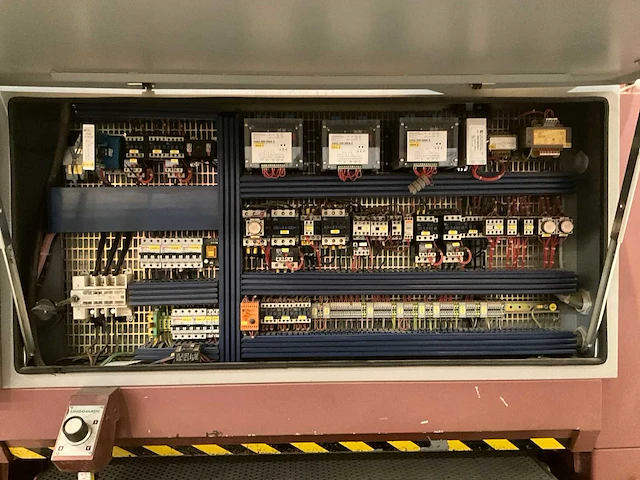 1995 sandingmaster 3000 sa-3300-1350 breedbandschuurmachine 67kw v.v. 3 schuurbanden - afbeelding 2 van  15