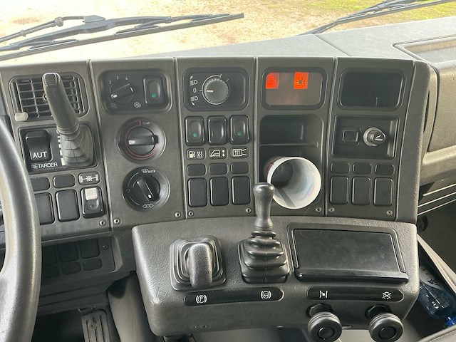 1995 scania r 143 h 420 vrachtwagen - afbeelding 25 van  104