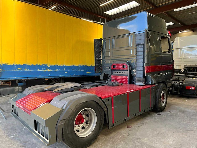 1995 scania r 143 h 420 vrachtwagen - afbeelding 87 van  104