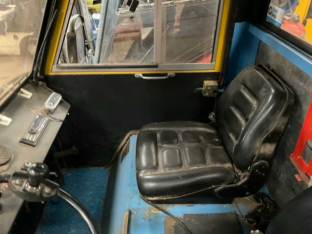 1995 spijkstaal 2050 industriële trekker - afbeelding 5 van  17