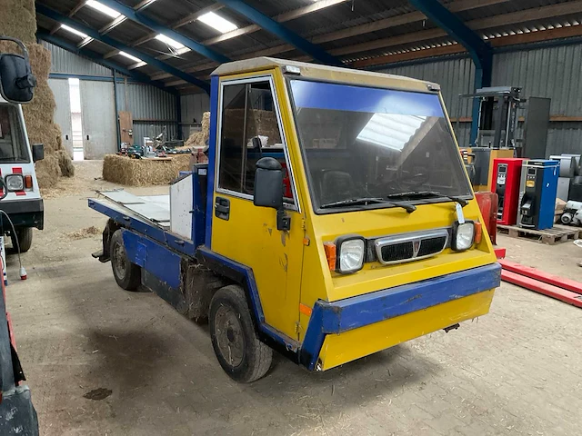 1995 spijkstaal 2050 industriële trekker - afbeelding 11 van  17