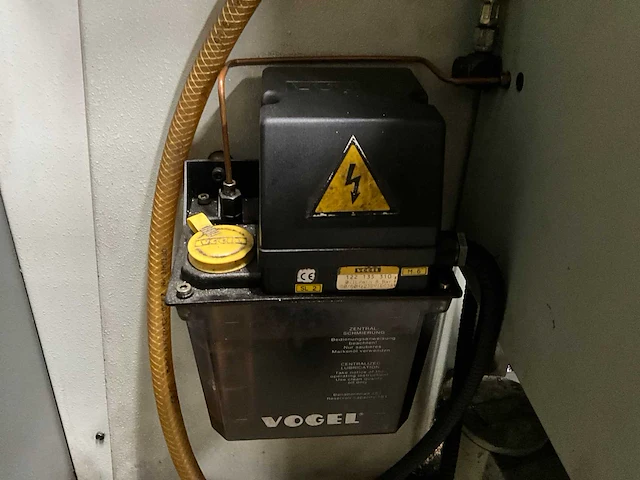 1995 tos f2v-cnc-e cnc freesmachine - afbeelding 21 van  32