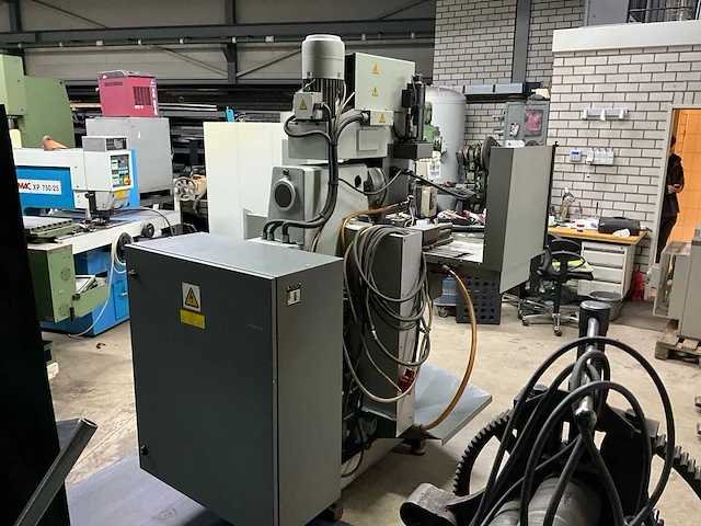 1995 tos f2v-cnc-e cnc freesmachine - afbeelding 4 van  32