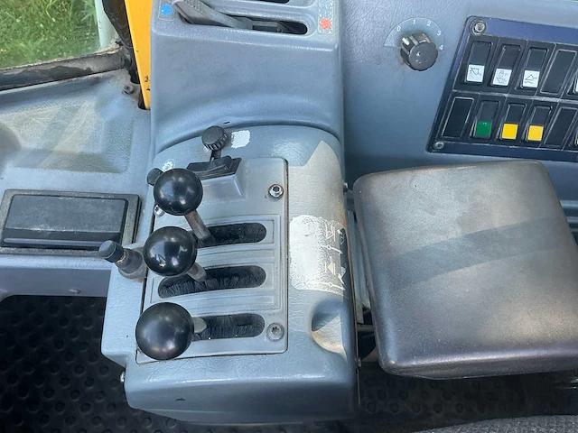 1995 volvo l70c shovel - afbeelding 29 van  47
