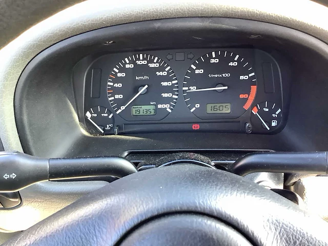 1996 - volkswagen - polo - 1.4 - personenauto - afbeelding 2 van  10