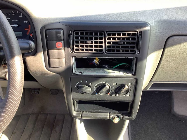 1996 - volkswagen - polo - 1.4 - personenauto - afbeelding 8 van  10