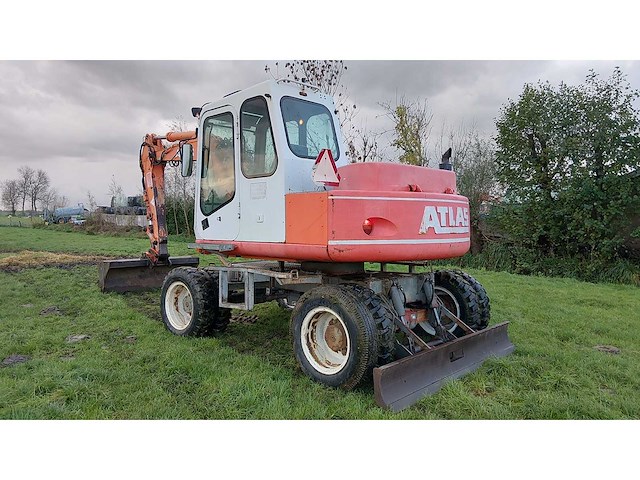 1996 atlas 1104 banden graafmachine - afbeelding 21 van  25