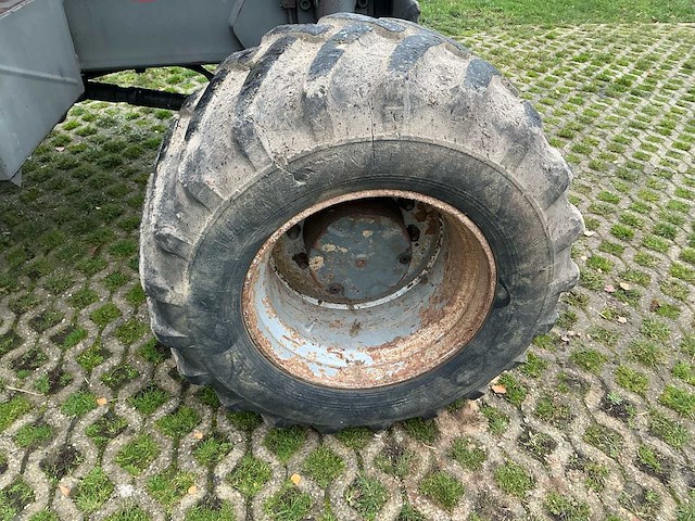 1996 atlas 1304 banden graafmachine - afbeelding 26 van  53