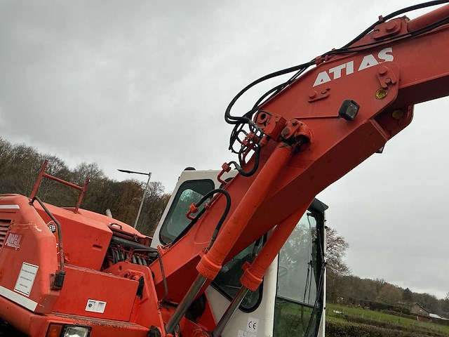 1996 atlas 1304 banden graafmachine - afbeelding 28 van  53